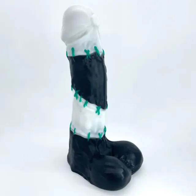 Tentickle Frankie Sandworm dildo monstrous medium