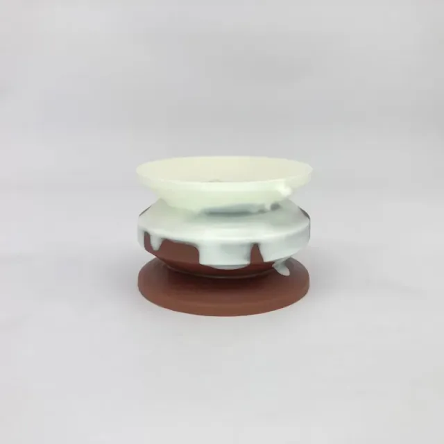 Tentickle zuignap Frosted Chocolate Cake small