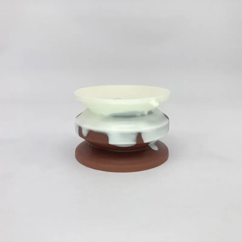 Tentickle zuignap Frosted Chocolate Cake small