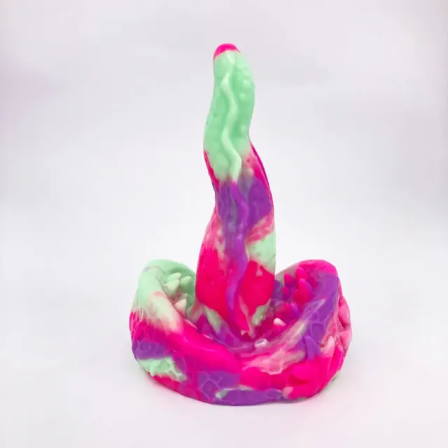 Tentickle Meenus Shell Suit dildo small medium OO50