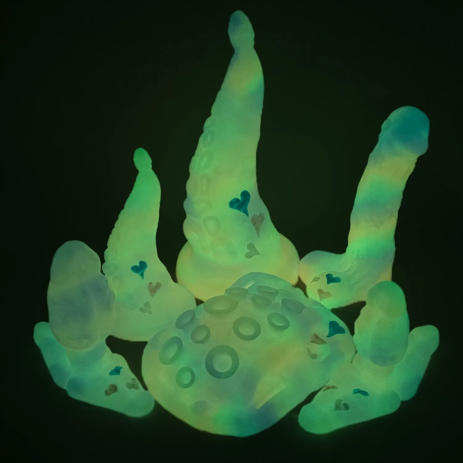 Tentickle Skwee Trans Love buttplug small glow in the dark